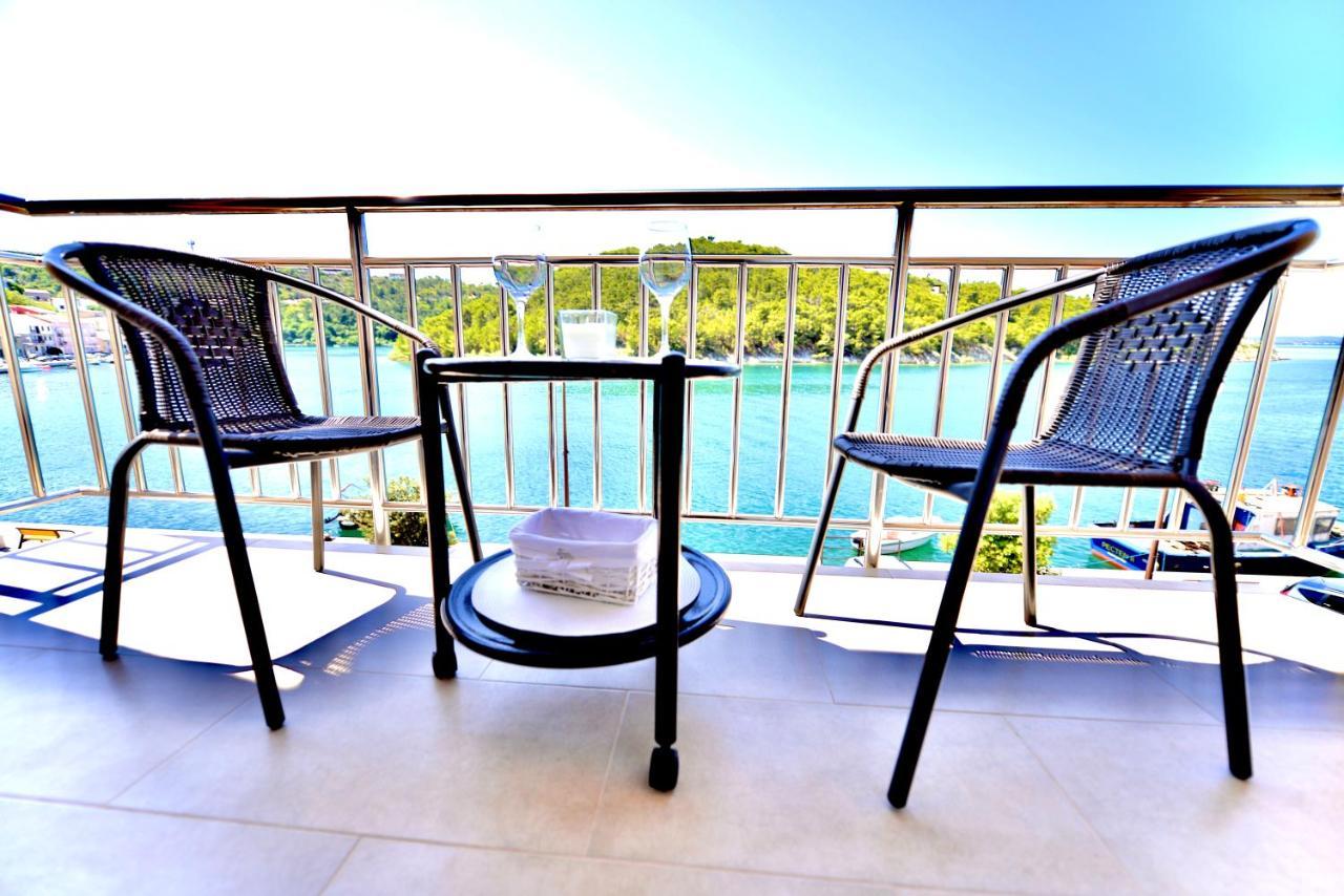 Apartment Niksa Novigrad  Eksteriør billede