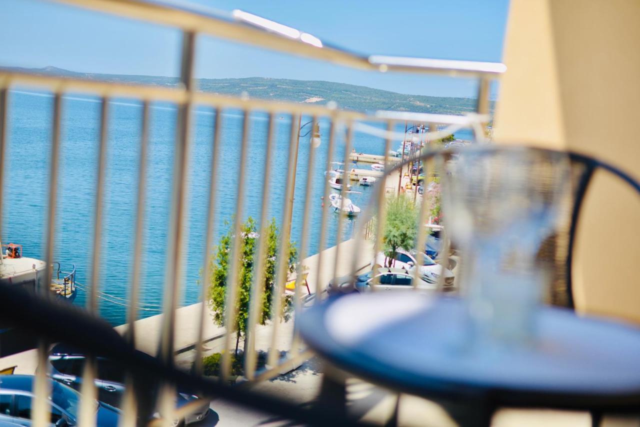 Apartment Niksa Novigrad  Eksteriør billede