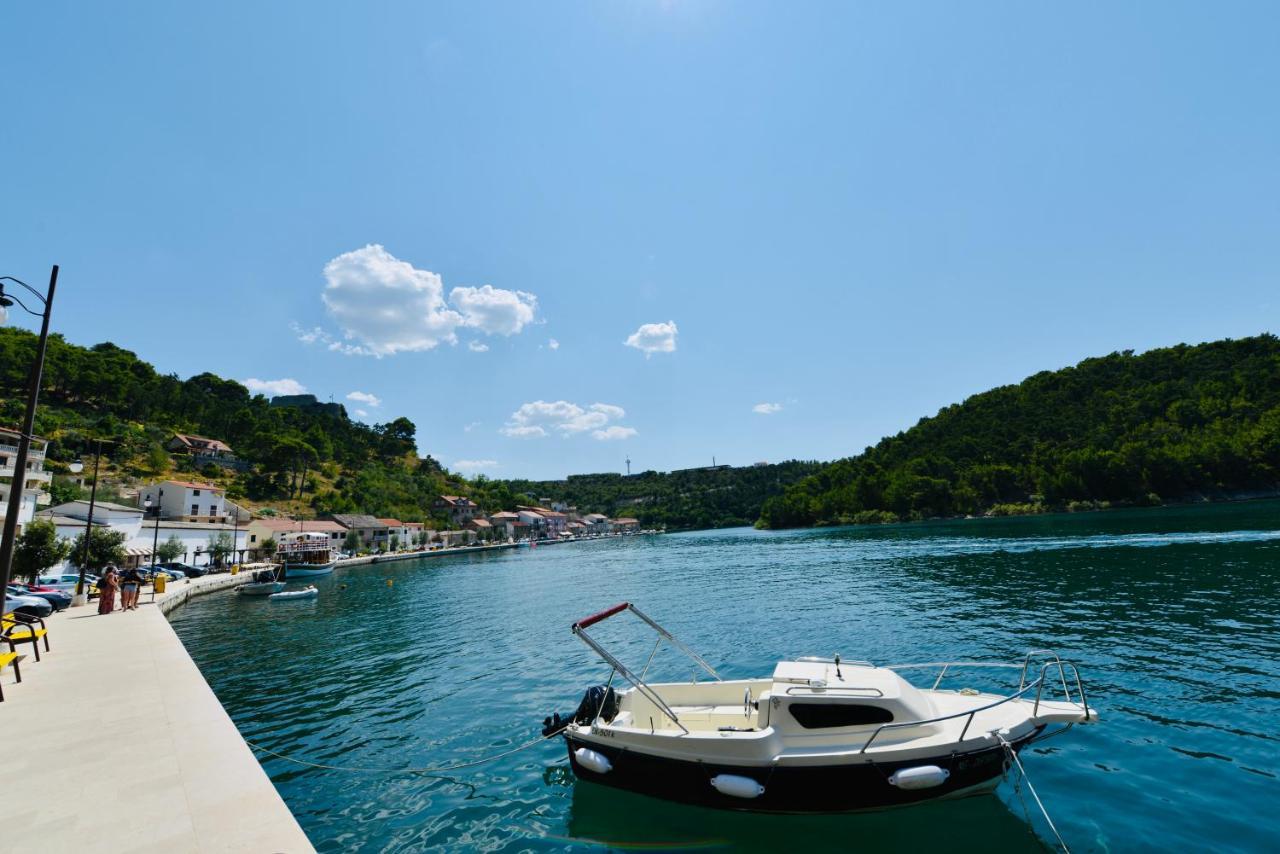 Apartment Niksa Novigrad  Eksteriør billede